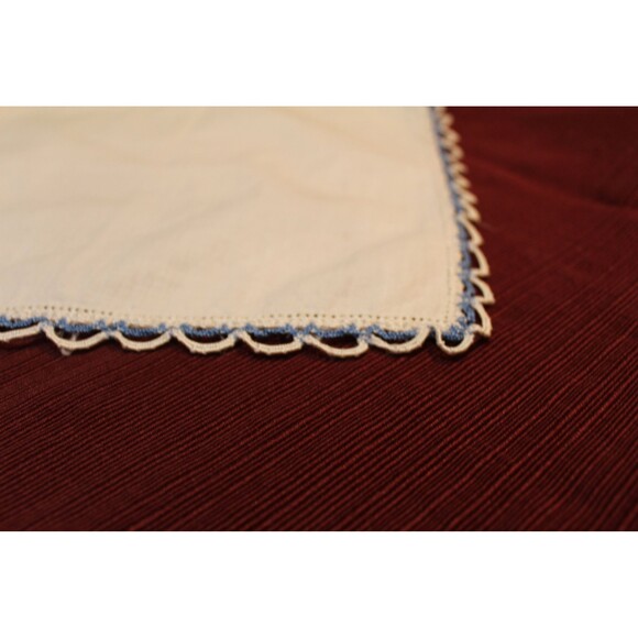 Vintage Hand Embroidered Floral Handkerchief with Scalloped Blue & White Edging - Picture 4 of 6